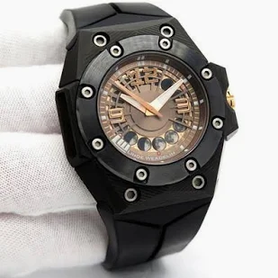 Linde Werdelin archive photograph